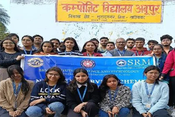 Volunteers Group Photo with Program Officer