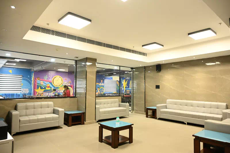 SRMIST Student Hub Lounge